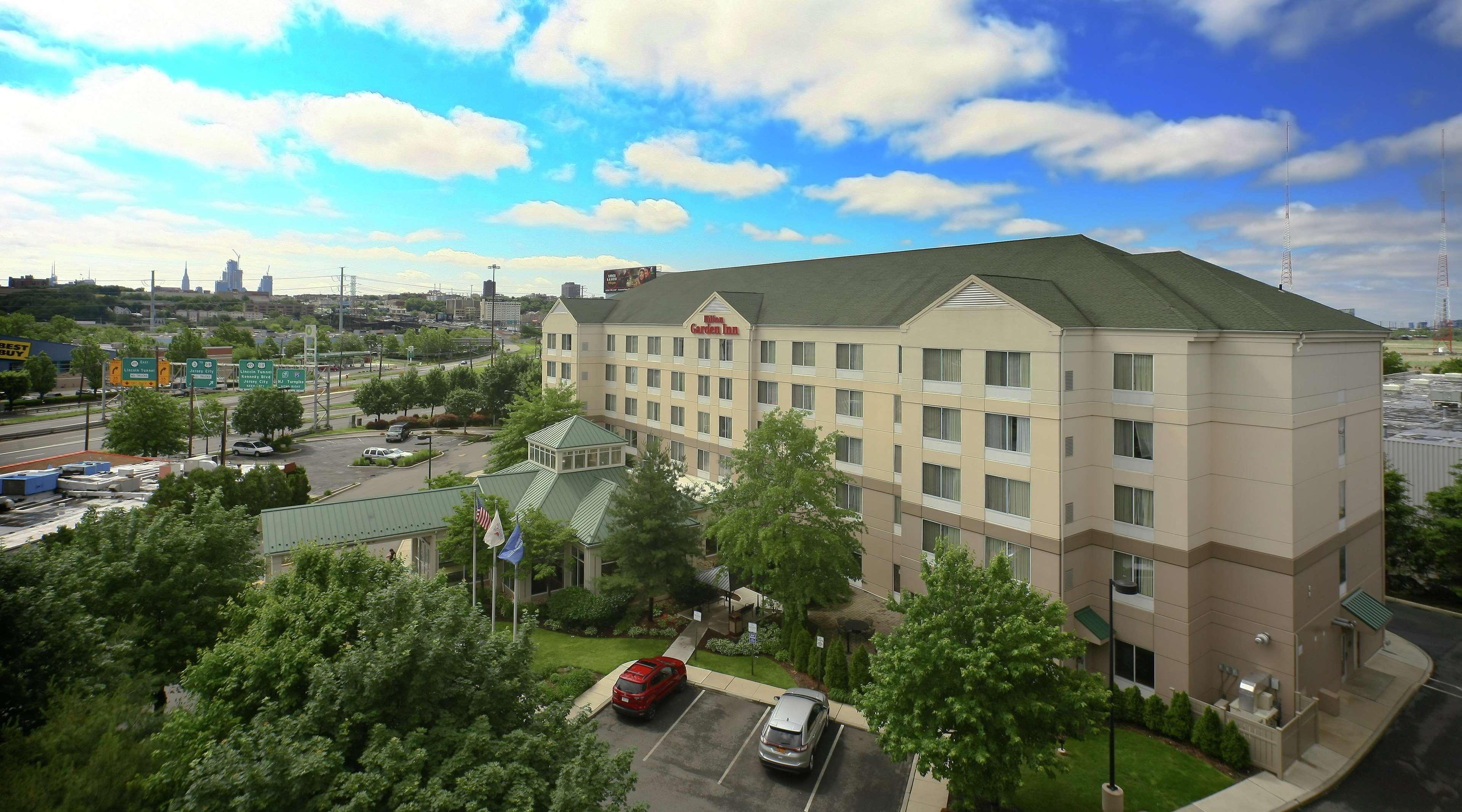 Hilton Garden Inn Secaucus/Meadowlands Exterior foto